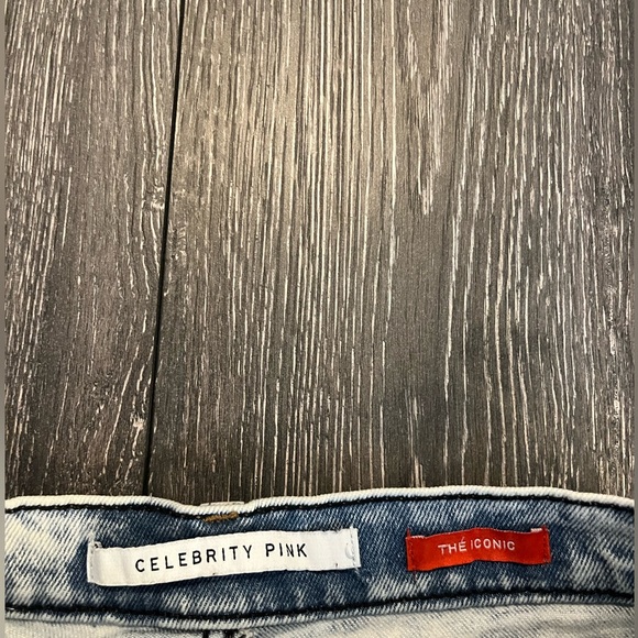 Celebrity pink: Mom ripped jeans - Picture 2 of 4